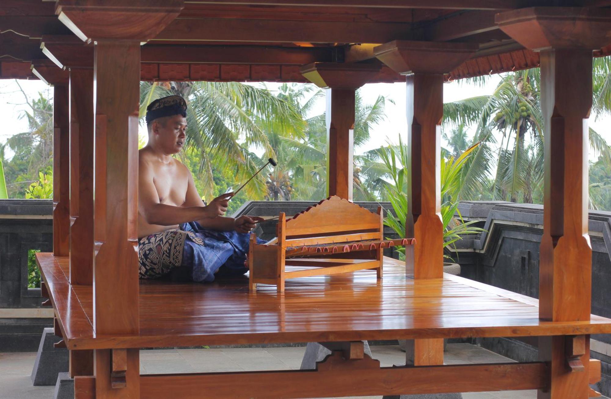 Rostika Hotel Sekumpul Pabean Buleleng Exterior foto