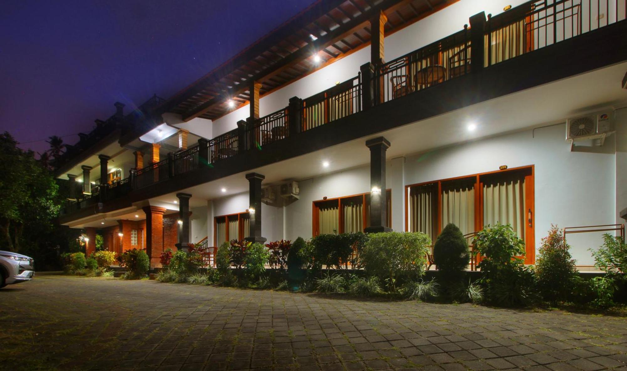 Rostika Hotel Sekumpul Pabean Buleleng Exterior foto