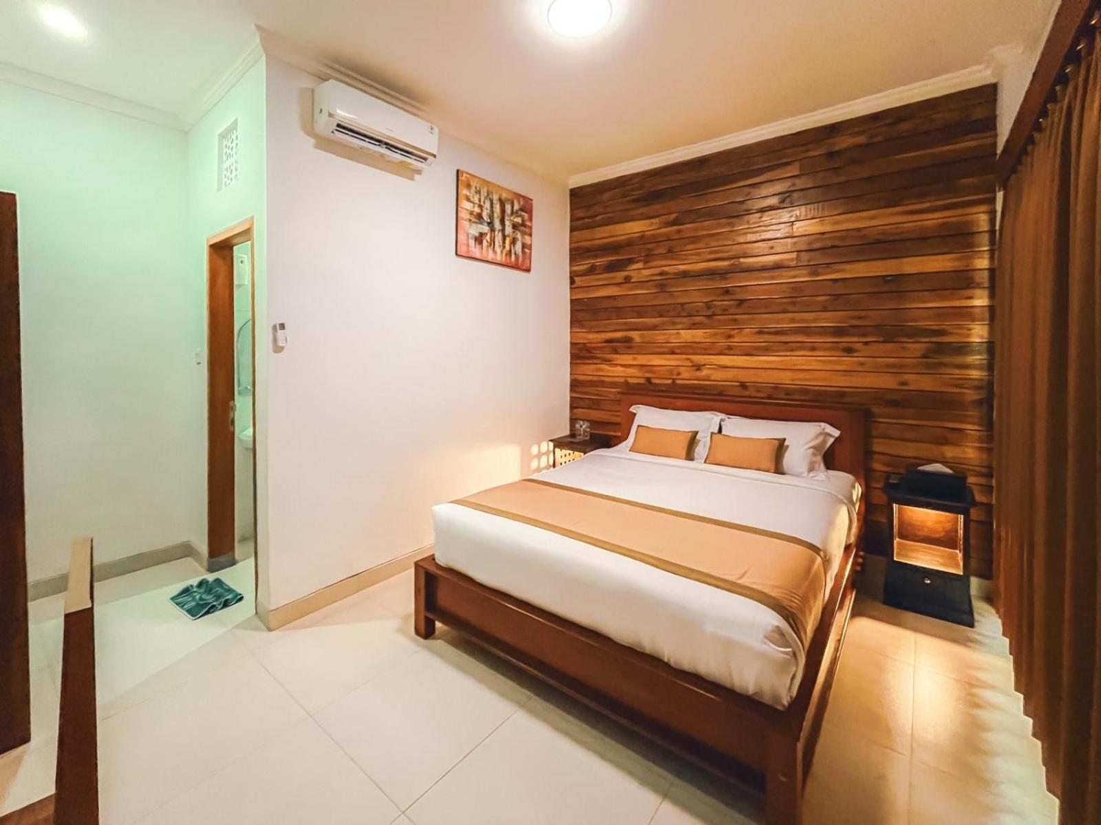 Rostika Hotel Sekumpul Pabean Buleleng Exterior foto
