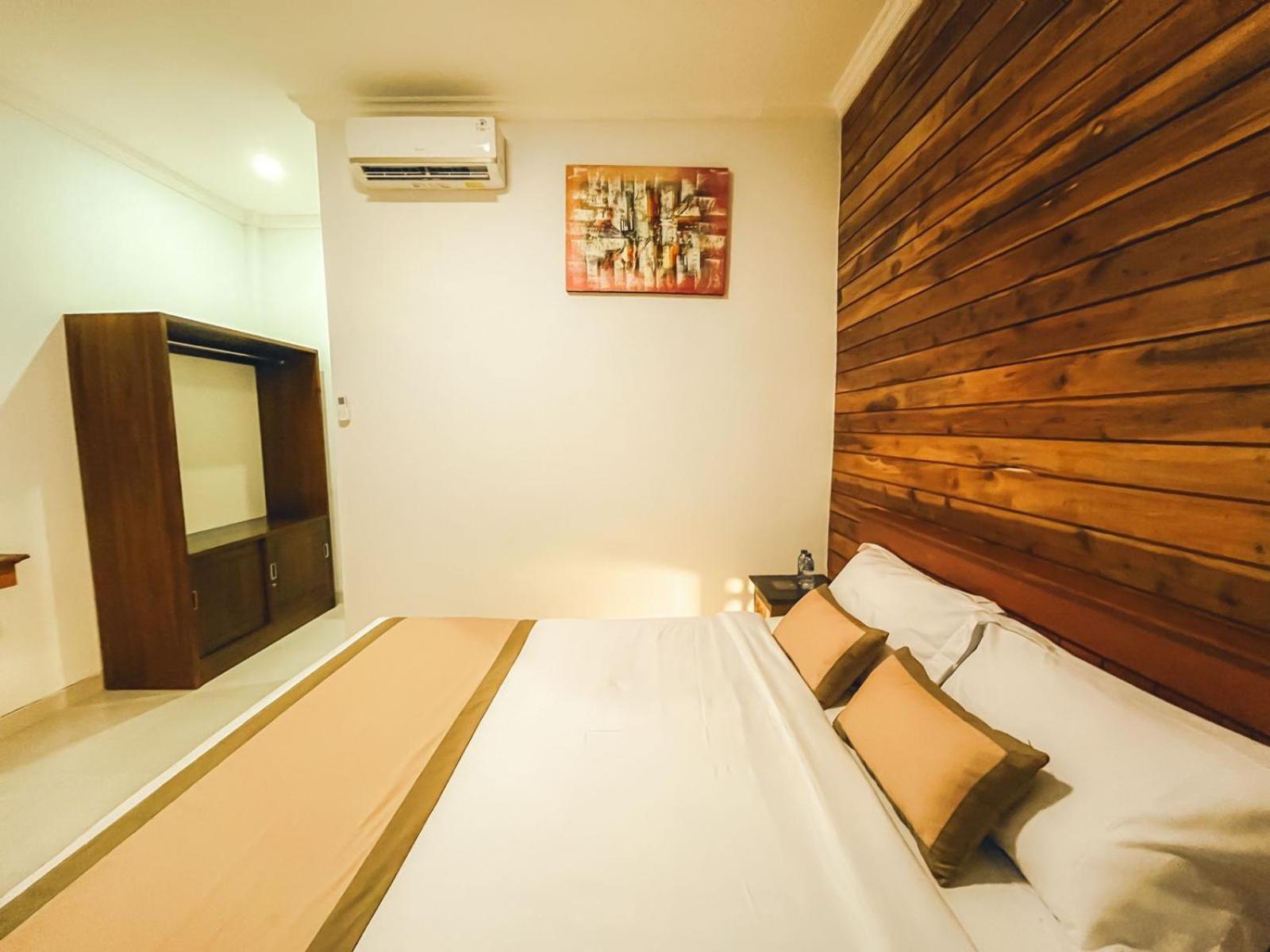 Rostika Hotel Sekumpul Pabean Buleleng Exterior foto